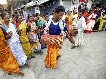 An Adivasi marriage ceremony in Bihar