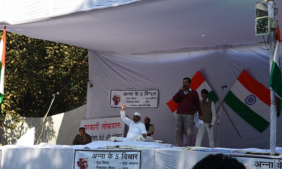 Team Anna member Arvind Kejriwal addresses the crowd gathred at Jantar Mantar to support Hazare