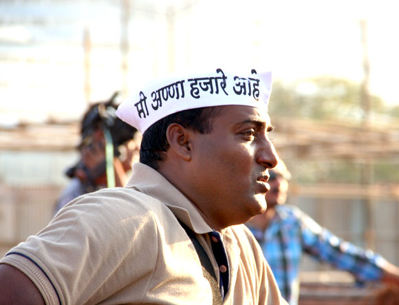 Mumbai's MMRDA ground gets ready for Anna Hazare's protest fast