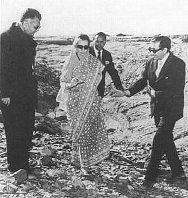 Indira Gandhi at the site of the Pokhran blast in May 1974, with K C Pant, left, and Homi Sethna