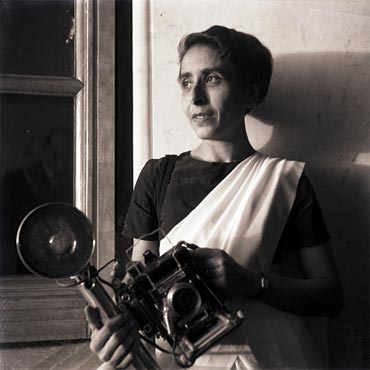 Homai Vyarawalla with her Speed Graphic camera