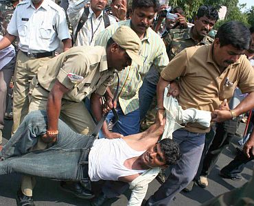 Pro-Telangana activists being detained by the police