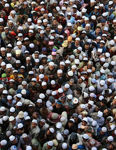 Indian Makeup on By 2030  Muslims Will Make Up 16 Pc Of India S Population   Rediff Com