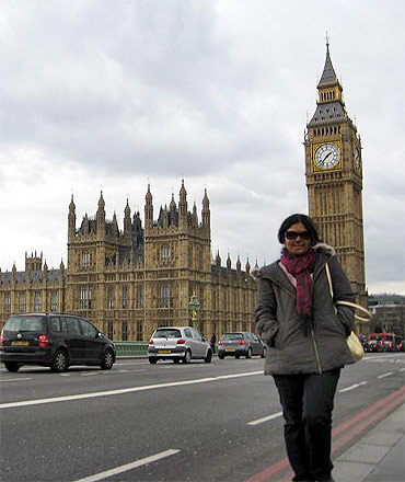 Shirin, after the surgeries, at the Big Ben in London