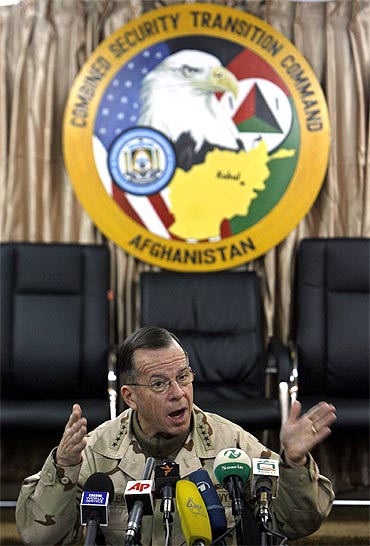 A file photo of former chairman of US Joint Chief of Staff Admiral Mike Mullen at a news conference at Camp Eggers in Kabul