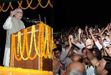 At L K Advani's Jan Chetna Yatra