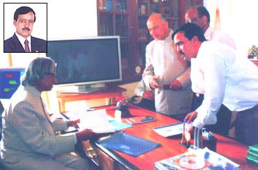 'Sarhad' founder Sanjay Nahar with former President APJ Abdul Kalam