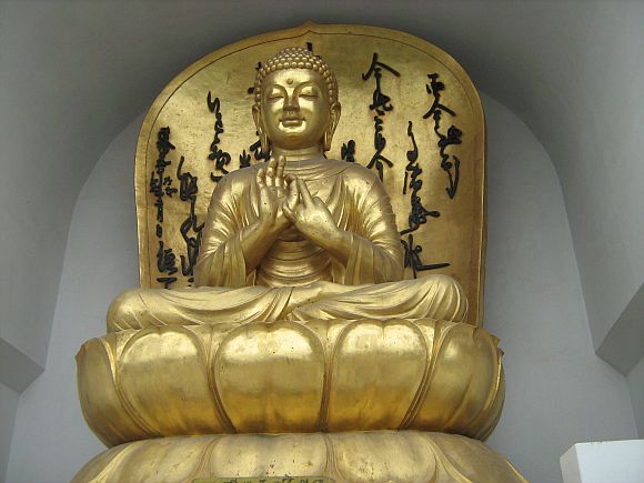 A statue of the Buddha at the temple in Vaishali, Bihar