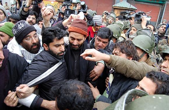 Police detain JKLF chairman Yasin Malik