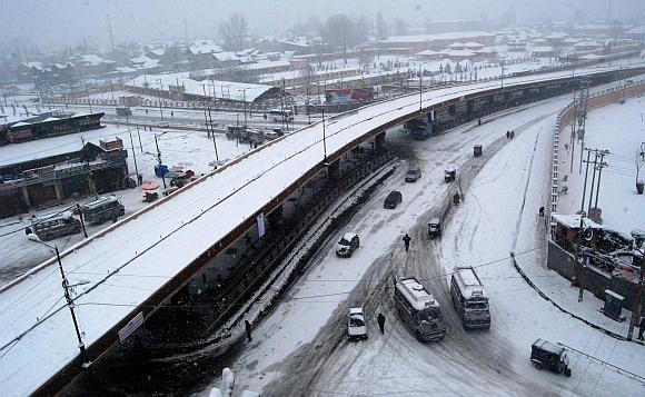 An aerial view of the Jammu-Srinagar national highway