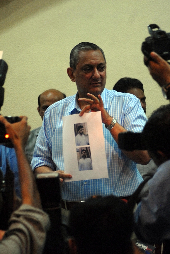 Maria shows the pictures of absconding terrorist Yasin Bhatkal