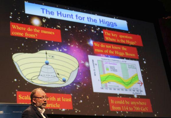 Pier Oddone of Fermilab talks during the Australian Science Media Centre background briefing on the search for the Higgs boson in Melbourne