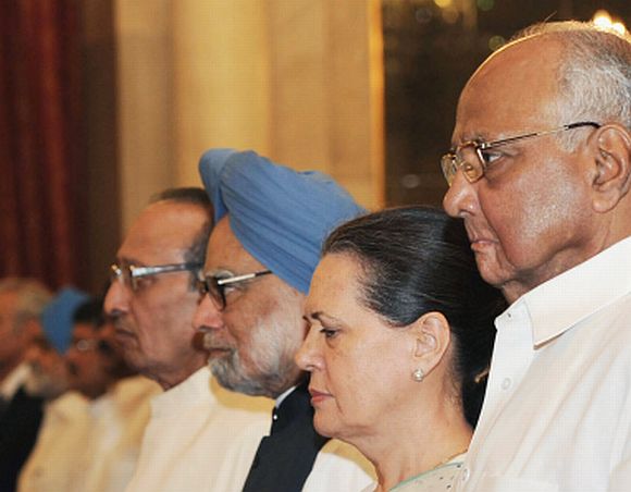 NCP chief Sharad Pawar with Prime Minister Manmohan Singh and Congress President Sonia Gandhi