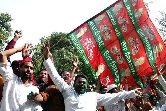SP workers celebrate in Lucknow