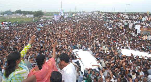 Sharmila and Vijayamma wave to a massive gathering in Telangana