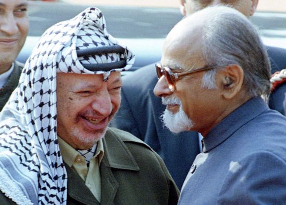 Yasser Arafat being greeted by former PM Gujral in New Delhi