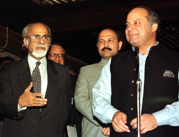 Gujral with then Pakistan PM Nawaz Sharif during the SAARC Summit in Maldives