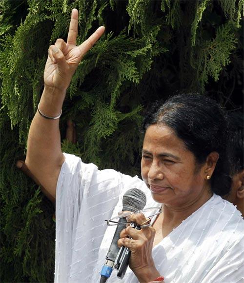 Mamata Banerjee reveals national ambitions.