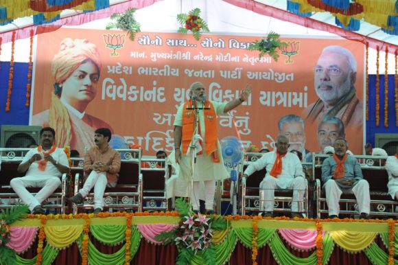 Modi addressing a gathering during the Swami Vivekananda Yuva Vikas Yatra