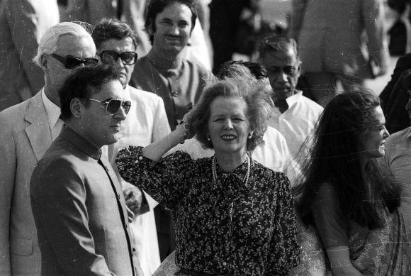 Margaret Thatcher is welcomed at Delhi's international airport by former PM Rajiv Gandhi on April 13, 1985.