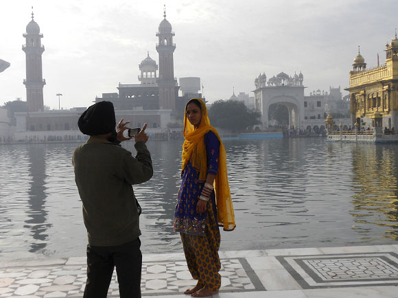 Special moments in front of the Golden Temple