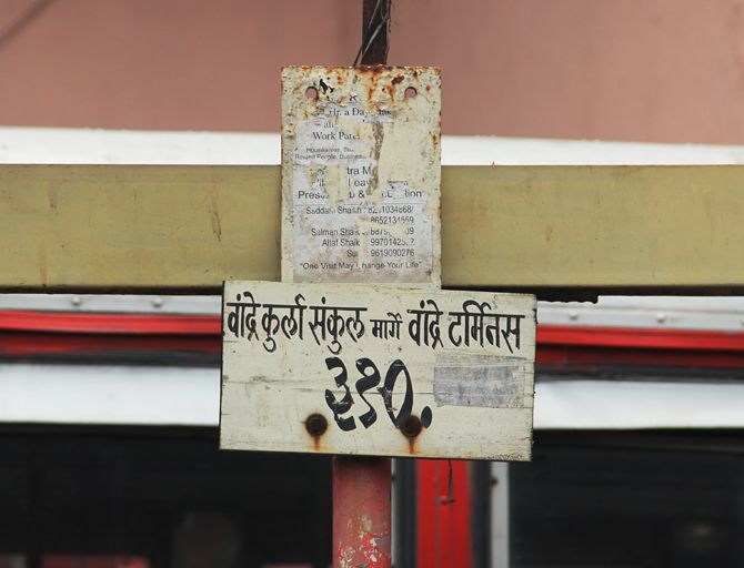 The route sign post at Kurla bus stand