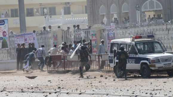 Police lathicharge supporters of Owaisi in Hyderabad