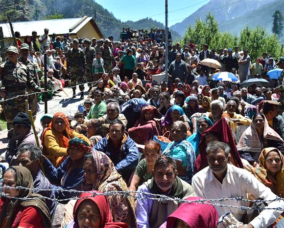 A large number of pilgrims are still to be evacuated from the heights in Uttarakhand