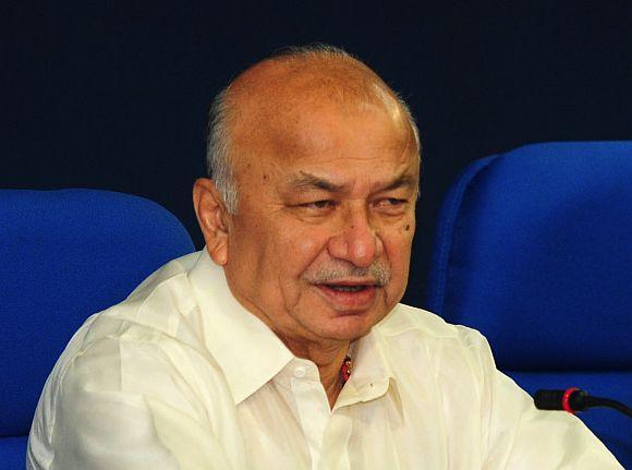 Home Minister Sushilkumar Shinde