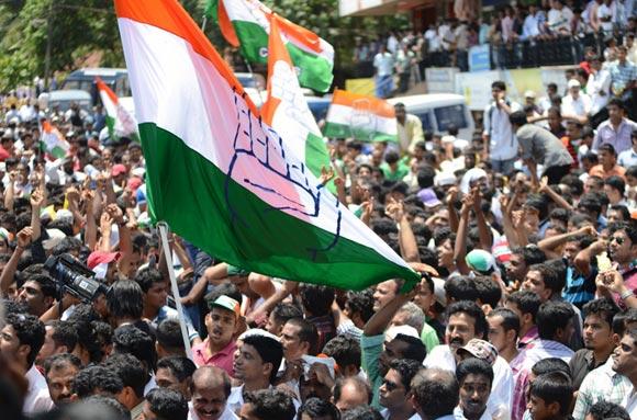 Congress workers celebrate in Mangalore