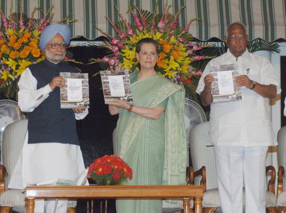 Prime Minister Dr Manmohan Singh releasing the 'Report to the People', at a function in New Delhi