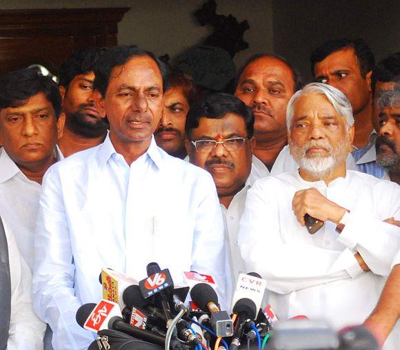 Keshav Rao (right) addressing the media jointly with TRS chief K Chandrashekar Rao in Hyderabad