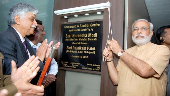 Gujarat CM Narendra Modi inaugurating the project in Surat