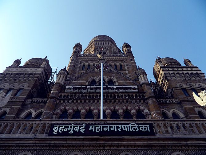 The headquarters of the Municipal Corporation of Greater Mumbai.