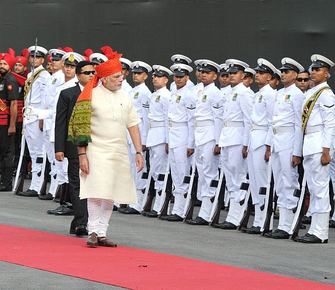 Prime Minister Narendra Modi inspects the Guard of Honour at the Red Fort, August 15, 2014. Photograph: Press Information Bureau