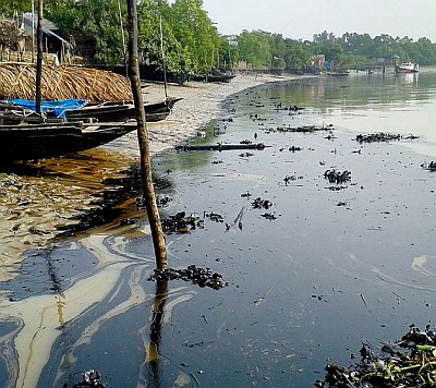 bangladesh oil india spill alert rediff