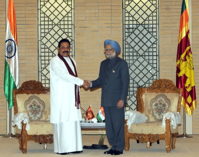 Prime Minister Dr Manmohan Singh with Sri Lankan President Mahinda Rajapaksa