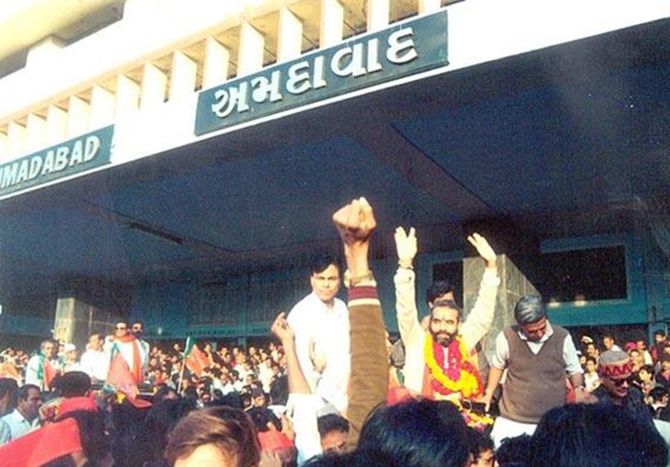Narendra Modi being welcomed to Ahmedabad after winning the assembly elections in 1990.