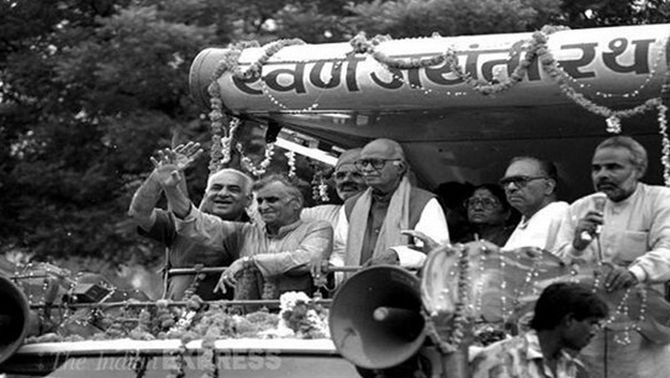 Modi with LK Advani during his yatra from Somnath to Ayodhya.