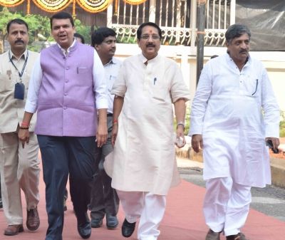 Devendra Fadnavis and other BJP leaders arrive for the trust vote