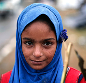 A girl displaced by the Kashmir floods