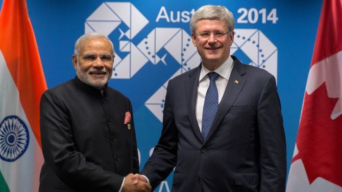 Narendra Modi with Canadian Prime Minister Stephen Harper