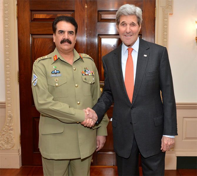 : US Secretary of State John F Kerry, right, with Pakistan army chief General Raheel Sharif in Washington, DC. Photograph: The US State Department