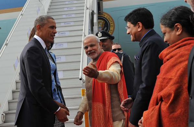 Prime Minister Narendra Modi introduces Power Minister Piyush Goel, the minister-in-waiting, to US President Barack Obama. Also in the photographg: Foreign Secretary Sujata Singh.