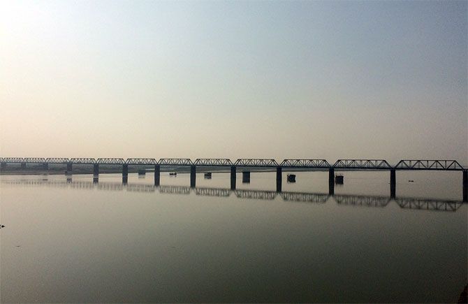 The rail bridge on the Ghagra river