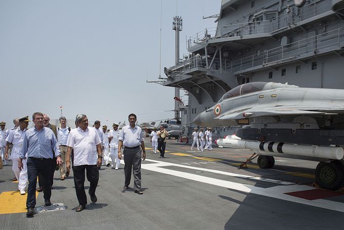 Defence Minister Manohar Parrikar and US Secretary of Defence Ash Carter tour the aircraft carrier INS Vikramaditya at the Indian Naval Station Karwar, April 11, 2016. Photograph: Senior Master Sergeant Adrian Cadiz
