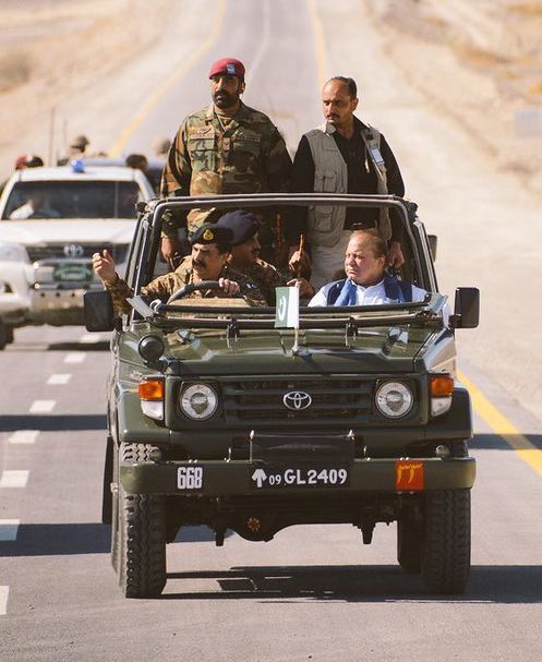 Pakistan Prime Minister Nawaz Sharif with General Raheel Sharif at the wheel