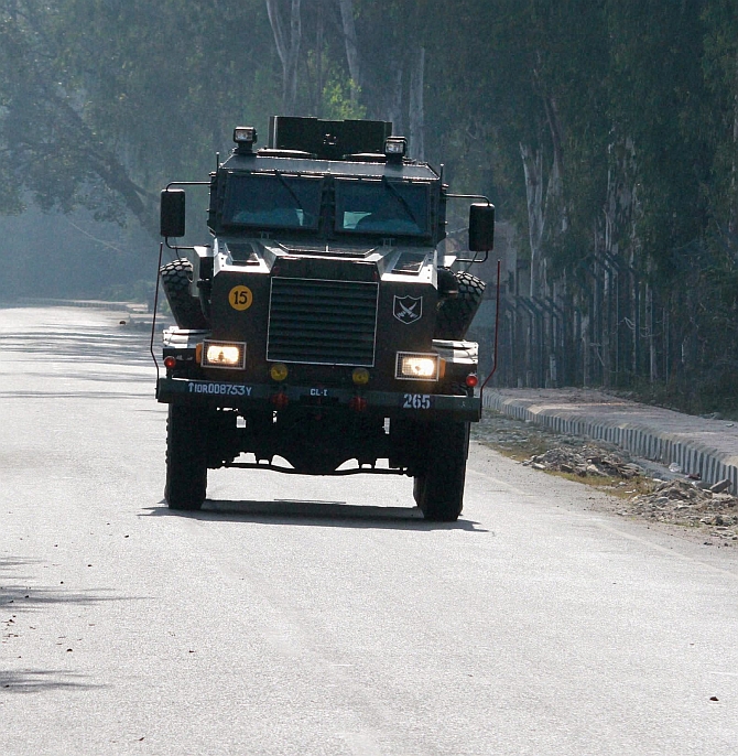 Reinforcements arrive to neutralise the terrorists at the army base in Nagrota. Photograph: PTI