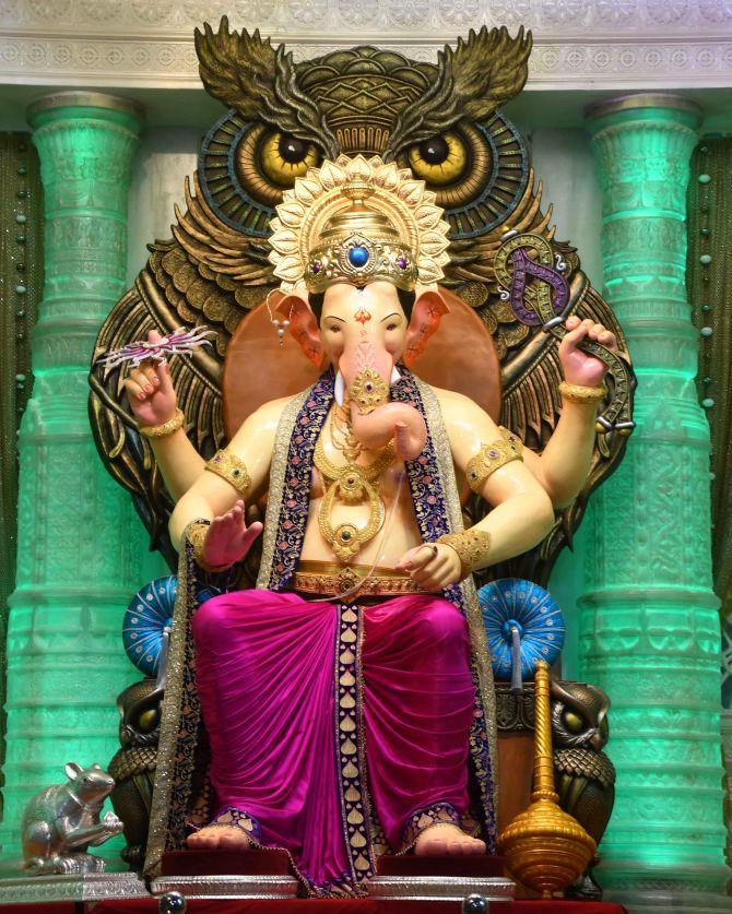 First Look Lalbaugcha Raja arrives India News