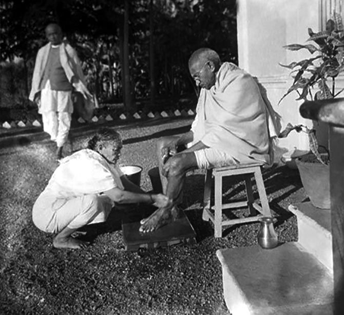 Mahatma Gandhi with his wife, Kasturba